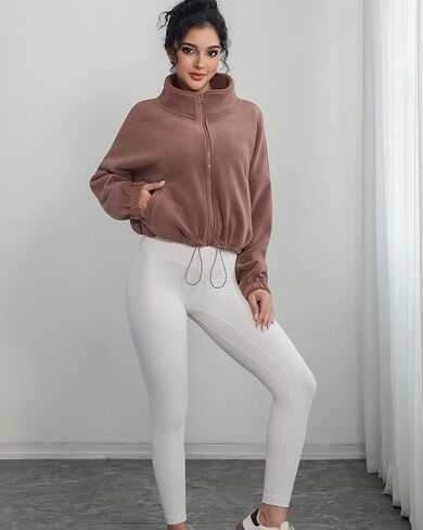 سترة نسائية قصيرة من الصوف بسحاب كامل مع جيوب وياقة واقفة وأكمام طويلة وسحاب معطف شتوي دافئ من الشيربا in Kuwait