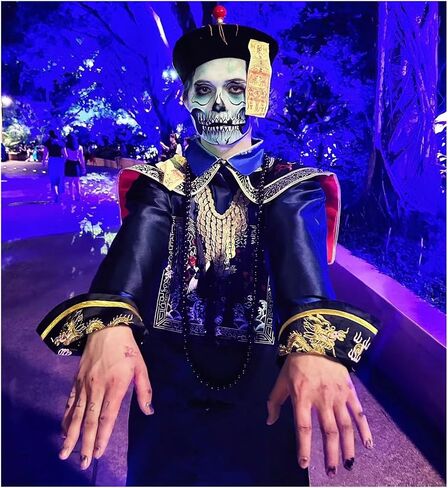 Halloween costumes, party costumes, Chinese style men's clothing, zombie horror costumes in Saudi Arabia