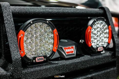 ARB INTENSITY SOLIS SJB36S ضوء قيادة 36 LED، شعاع موضعي مع حواف قابلة للتبديل باللونين الأحمر والأسود 9 بوصات، فردية in Saudi Arabia