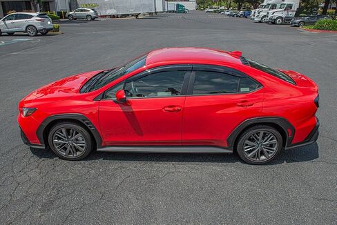 استبدال أقنعة EOS لعام 2022-الحاضر Subaru WRX JDM Mugen Clip-On Style Smoke Tint Side Vents Window Deflectors Rain Guard DWV-V267 in Saudi Arabia