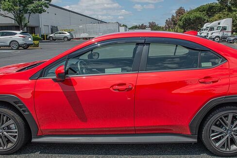 استبدال أقنعة EOS لعام 2022-الحاضر Subaru WRX JDM Mugen Clip-On Style Smoke Tint Side Vents Window Deflectors Rain Guard DWV-V267 in Saudi Arabia