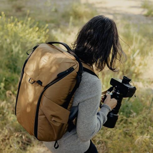 Peak Design Everyday Backpack V3 20L, Camera Bag, Laptop Backpack with Tablet Sleeves BEDB-20-MN-3 (Midnight) in Kuwait