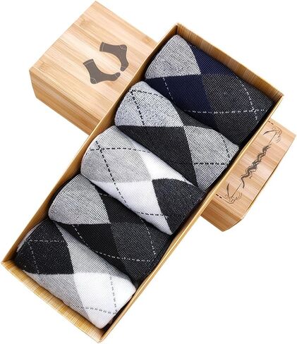 5 Pairs Fashion Cotton Crew Socks for Men Women Soft Breathable Casual Comfortable Multi-Color Socks Set in Saudi Arabia