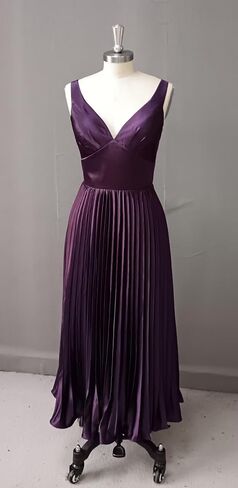 Spaghetti Strap Satin Bridesmaid Dresses Pleated V Neck A Line Formal Wedding Guest Dress in Saudi Arabia