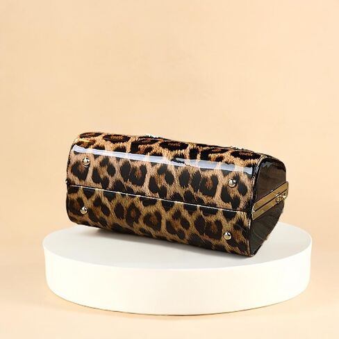 حقيبة كتف بإبزيم من حجر الراين للنساء من الجلد بمقبض علوي وحقائب يد طويلة تمر بالجسم وحقائب مسائية ومحافظ صلبة in Kuwait