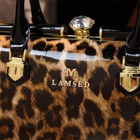 حقيبة كتف بإبزيم من حجر الراين للنساء من الجلد بمقبض علوي وحقائب يد طويلة تمر بالجسم وحقائب مسائية ومحافظ صلبة in Kuwait