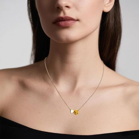 Softball Heart Necklace, Gold Softball Pendant Necklace Baseball Jewelry Sports Accessories Jewelry for Women in Saudi Arabia
