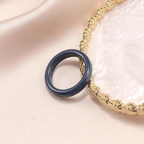 خاتم من الراتنج مصنوع يدويًا للنساء - مجوهرات عصرية وخفيفة الوزن وقابلة للتكديس in Kuwait