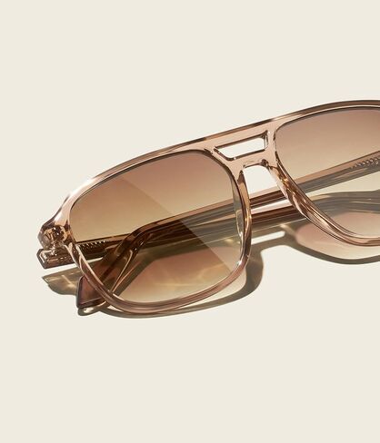 Quay Women's On The Fly Large Sunglasses in Saudi Arabia