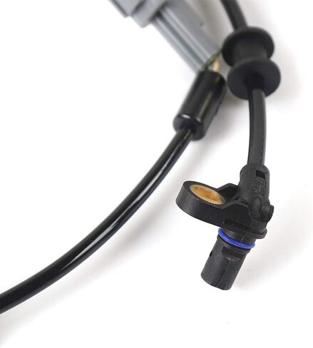 MOCA 2 Pcs Front Left Right Wheel ABS Brake Sensors Compatible with 04-06 for Infiniti QX56 5.6L, 05-07 for Nissan Titan 5.6L, 05-7 for Nissan Armada 5.6L in Saudi Arabia