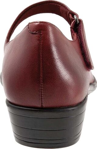 Trotters Women's Dina Loafer in Saudi Arabia