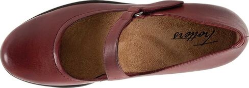 Trotters Women's Dina Loafer in Saudi Arabia