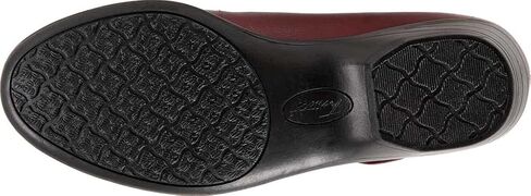 Trotters Women's Dina Loafer in Saudi Arabia