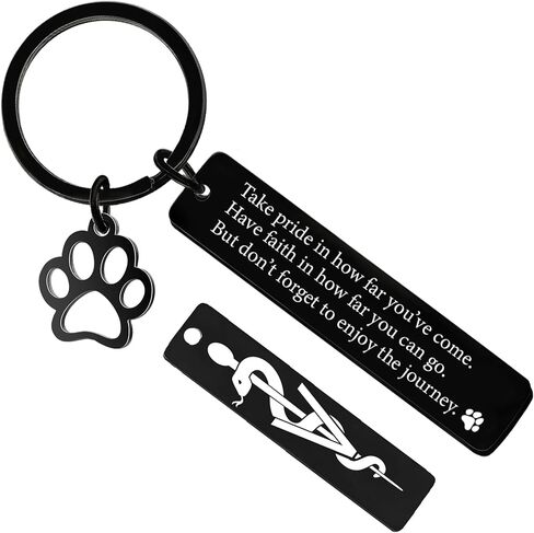 Veterinarian Gifts Keychain Men Women, Appreciation Keyring for Veterinary Assistant, Thank You Key Chain for Vet Tech in Saudi Arabia