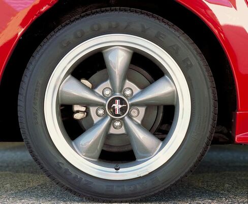 Blue Oval Industries 2.5" Tribar Running Horse Wheel Center Caps Set of 4 for Mustang 1994-2004, Black with Chrome Emblem in Saudi Arabia