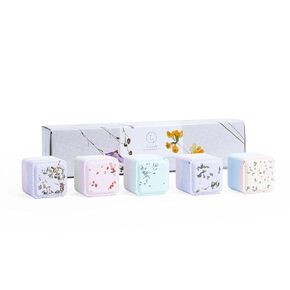 Lizush Luxury Spa Gift Basket And Self Care Gifts For Women With Mint, Lavender, Grapefruit, And Eucalyptus Heart-Shaped Shower Steamers With Box and Card - Personalized - 5 Piece Set in Kuwait