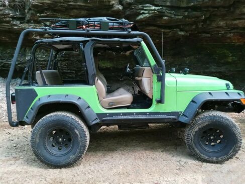 KUAFU Steel Roof Rack Compatible with 1997-2006 Jeep Wrangler TJ/Rubicon Black Upper in Saudi Arabia