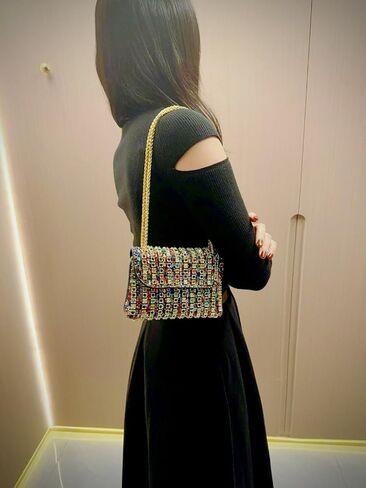 حقيبة كلاتش مسائية للنساء، حقائب كتف بسلسلة وحقائب يد مرصعة بأحجار الراين لحفلات الكوكتيل وحفلات الزفاف in Kuwait