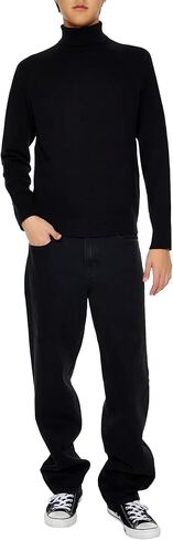Forever 21 Men's Mid-Rise Straight-Leg Jeans in Saudi Arabia