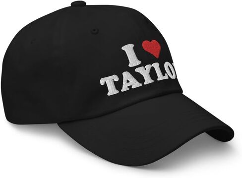 قبعة I Love Taylor مطرزة بتصميم منحني وملاءمة مريحة وتاج منخفض قابل للتعديل in Kuwait