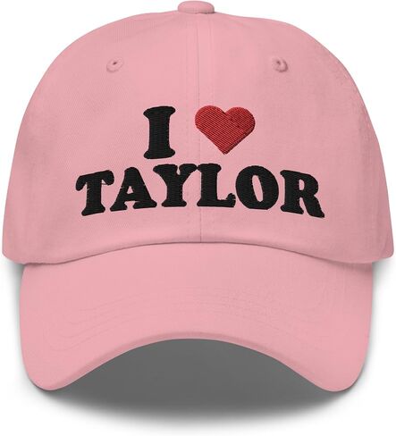 قبعة I Love Taylor مطرزة بتصميم منحني وملاءمة مريحة وتاج منخفض قابل للتعديل in Kuwait