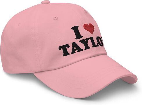 قبعة I Love Taylor مطرزة بتصميم منحني وملاءمة مريحة وتاج منخفض قابل للتعديل in Kuwait