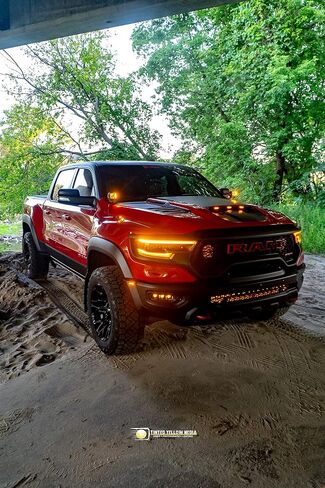 مصابيح LED للسيارات من M&R مع حوامل وأجهزة | ذاكرة الوصول العشوائي فائقة السطوع 1500 ومجموعة مصابيح الضباب TRX LED M&R | سهلة التركيب لموديلات 2019 2020 2021 2022 2023، باللون الأسود in Saudi Arabia