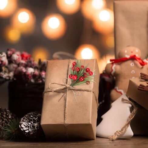 CCINEE 96 قطعة من إبر الصنوبر الخضراء الاصطناعية فروع التوت الأحمر للحرف اليدوية، سيقان خضراء صغيرة هولي التوت الصنوبر يختار الأغصان لشجرة عيد الميلاد إكليل إكليل تزيين ديكورات العطلات in Saudi Arabia