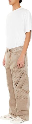 Forever 21 Men's Mid-Rise Straight Cargo Jeans in Saudi Arabia