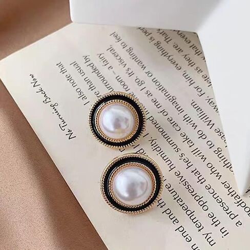 9 Pairs Clip On Earrings for Women Gold Hoop Earrings Chunky Gold Earrings Ear Cuffs Non Pierced Earrings Geometric Earrings Jewelry Gifts for Teen Girls in Saudi Arabia