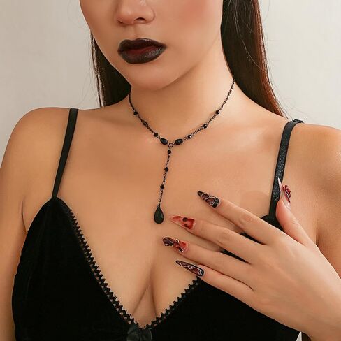Gothic Blood Drop Necklace Red Crystal Teardrop Necklace Goth Vintage Black Y Necklace Punk Style Y2K Choker Necklace Halloween Necklace Gothic Jewelry Halloween Cosplay Party Jewelry for Women in Saudi Arabia
