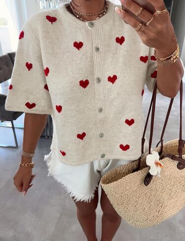 سترة صوفية نسائية خفيفة الوزن بأكمام قصيرة وأزرار سفلية من Springrain سترات تريكو لطيفة على شكل قلب in Kuwait