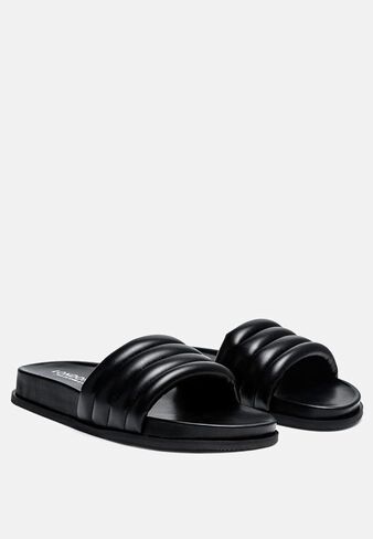 London Rag Sponge Quilted Pool Slides in Saudi Arabia