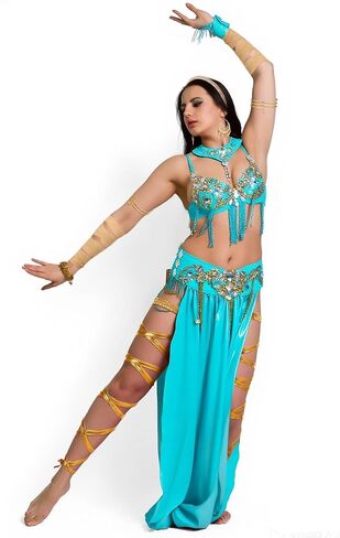 5 Pcs Halloween Egyptian Princess Costume Accessories for Women Includes Leg Straps Gold Swirl Snake Bracelets Earrings Diamond Headband Gauze for Adults Halloween Cosplay Party in Saudi Arabia