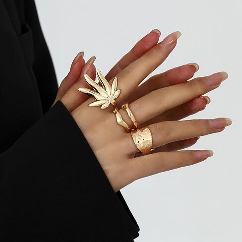 Chunky Gold Rings Set for Women Baroque Pearl Stacking Ring Chunky Flower Leaves Statement Rings Boho Prom Jewelry Gifts in Saudi Arabia