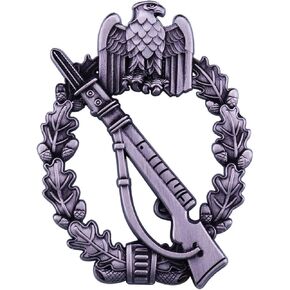 WW2 World War 2 German Infantry Assault Rifle Eagle Oak Leaf Wreath Badge Pin in Saudi Arabia