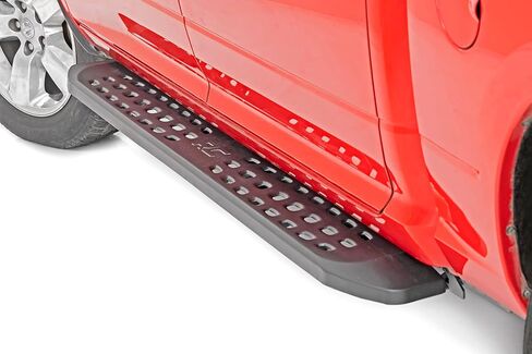 لوحات الجري RPT2 Rough Country لـ Ram 1500 (2009-2018) Crew Cab - مظهر أنيق، خطوة غير قابلة للانزلاق، مقاومة للصدأ، سهلة التركيب in Saudi Arabia