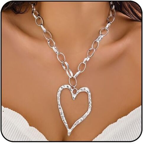 Chunky Gold Necklace Big Heart Statement Necklace for Women Y2K Thick Chain Large Heart Pendant Necklace Pearl Choker Love Heart Charm Necklace Chunky Jewelry in Saudi Arabia
