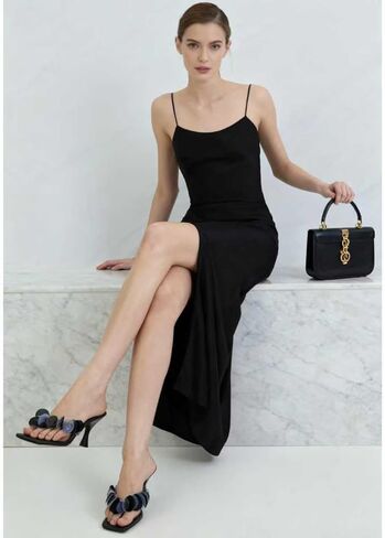 كعب فليب فلوب للنساء بكعب مربع مفتوح بأشرطة صنادل بكعب قطة أنيقة مع أشرطة قرصية بلاستيكية مريحة للانزلاق على شريحة ثونغ in Kuwait