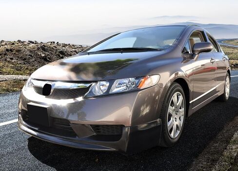 حافة ممتصة للصدمات الأمامية متوافقة مع سيارة Honda Civic 4Dr Sedan موديل 2009-2011، JDM Style Black PU Spoiler Bodykit من IKON MOTORSPORTS 2010 in Saudi Arabia