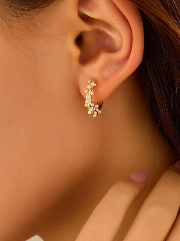 1 Pair Pearl Earrings for Women,Women's Fashion Jewelry, Chic Drop Earrings, Elegant Accessory for Parties in Saudi Arabia