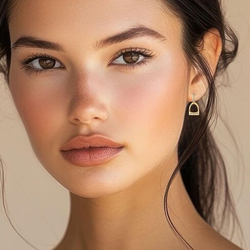 أقراط ركاب من الذهب عيار 18 قيراط - مطلية بالذهب عيار 18 قيراط وأكثر من 925 من الفضة الإسترلينية مع أقراط تشيكوسلوفاكيا - أقراط غربية. خفيف الوزن ولا يسبب الحساسية، وآمن للأذنين الحساسة. هدية مجوهرات الحصان لها in Kuwait