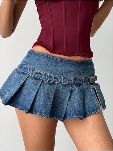 تنورة WDIRARA النسائية ذات الطيات المنخفضة الارتفاع من قماش الدنيم Y2k بإبزيم in Kuwait