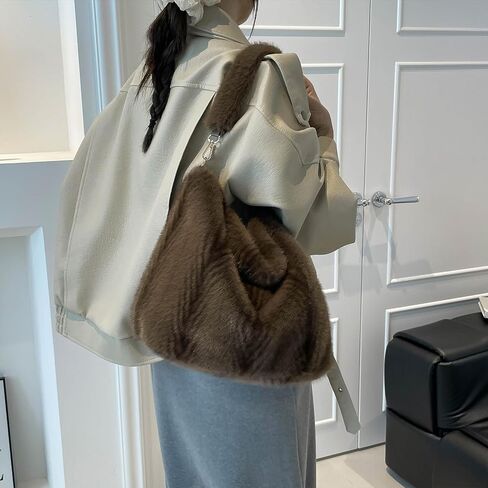 Fluffy Tote Bag Winter Fuzzy Purses for Women Faux Fur Purse Soft Furry Handbag Plush Crossbody Bags in Kuwait