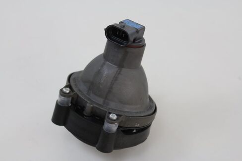 Genuine GM Parts 10335108 Driver Side Fog Light Assembly in Saudi Arabia