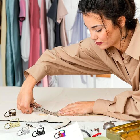 30 جهاز كمبيوتر شخصى سلسلة المفاتيح السوار الأجهزة 3 حجم مجموعة الأجهزة الموجودة في قاعدة المفتاح مع حلقة مقسمة سلسلة المفاتيح المشبك مفتاح Fobs مع حلقات المفاتيح مجموعات حقيبة عدة لحزام اسهم (لون الذهب الأسود الفضة البرونزية) in Saudi Arabia