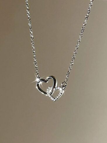 1PC Gold Heart Necklace for Women, Minimalist Fashion Jewelry for Everyday Wear, Trendy Women's Accessory, Gold Chain Necklace with Heart Charm in Saudi Arabia