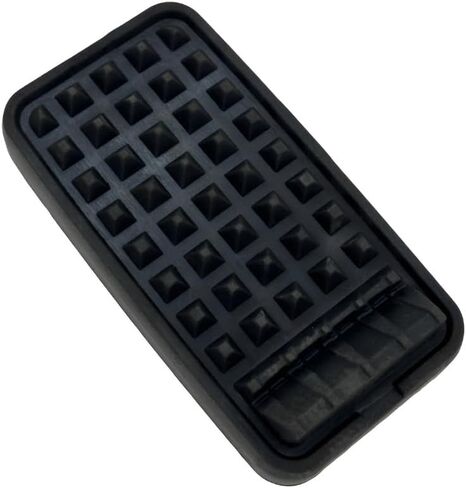 E-T2050-44120 E-37410-44120 Pedal Cover for Kubota Tractors and Wheel Loaders in Saudi Arabia
