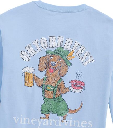 تي شيرت Vineyard Vines للرجال من Oktoberfest Doxie Dog بأكمام طويلة للجيب in Saudi Arabia
