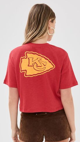 Junk Food Women's Chiefs Crop Tee in Saudi Arabia